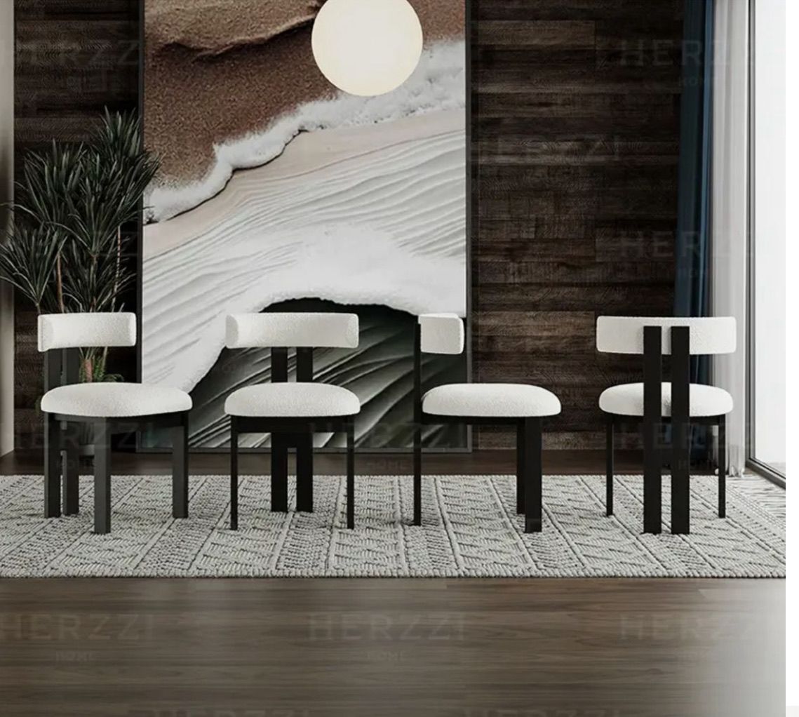 Arista Chair | Black Wood - Offwhite Boucle