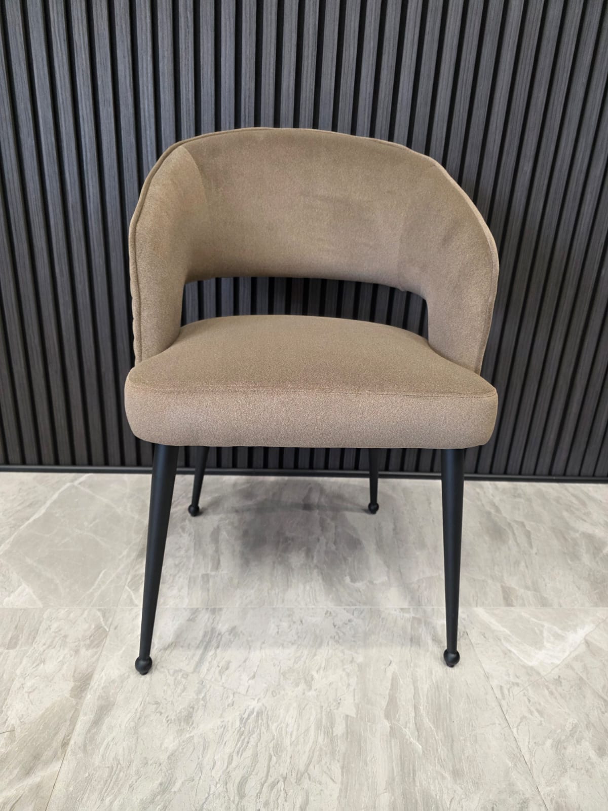Bella Chair | Brown Mocha Fabric