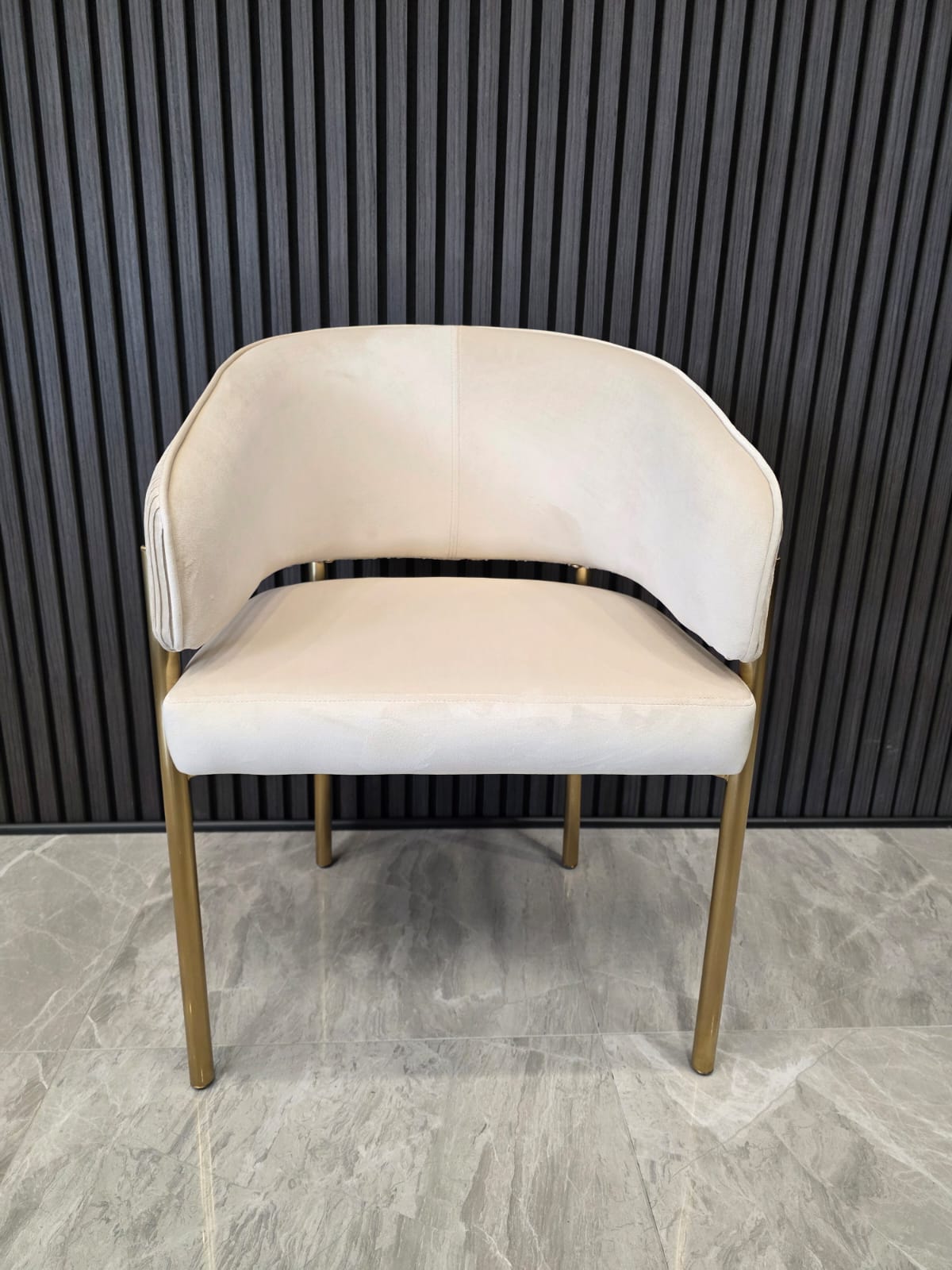 Tiffany Pleated Chair | Offwhite Velvet
