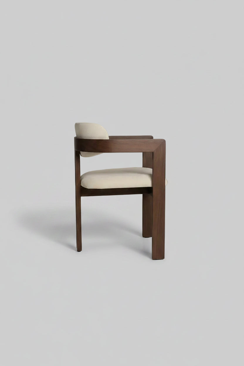 Ebony Chair | Walnut - Velvet Fabric