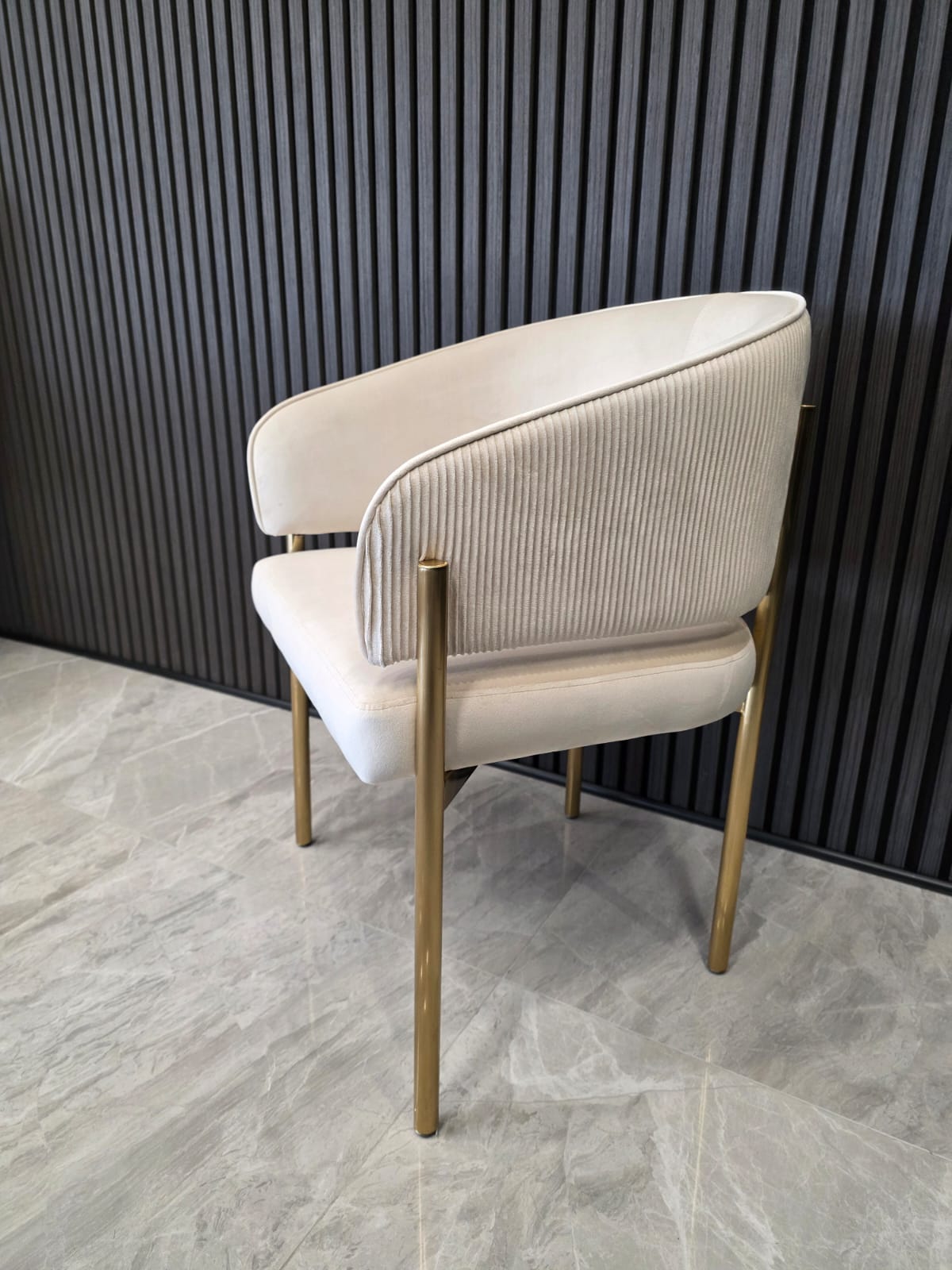 Tiffany Pleated Chair | Offwhite Velvet