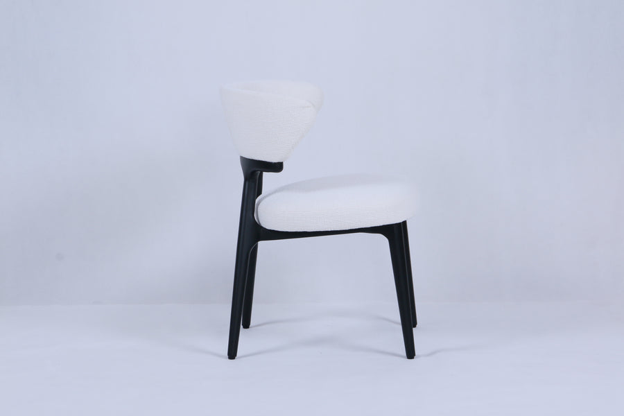 Nairobi Chair | Black Wood - White Fabric