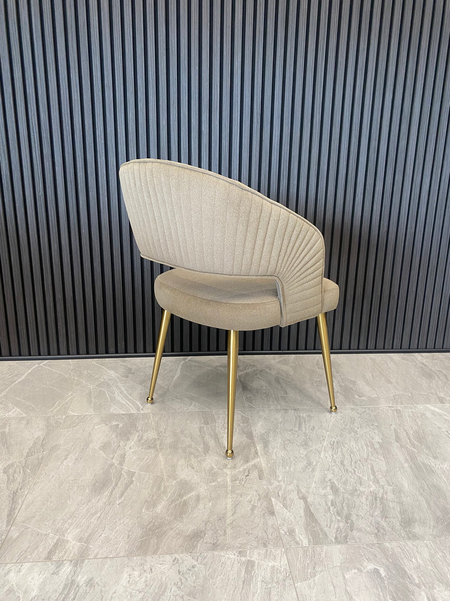 Bella Chair | Brown Mocha Fabric