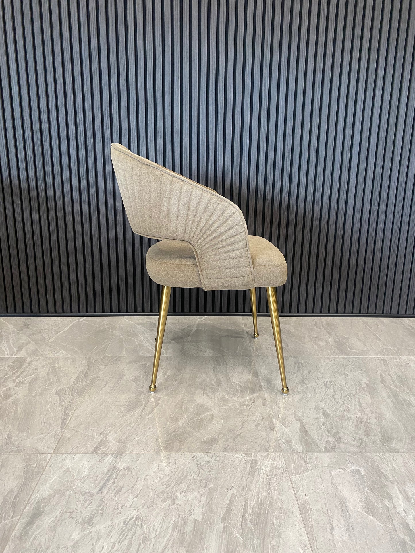 Bella Chair | Brown Mocha Fabric