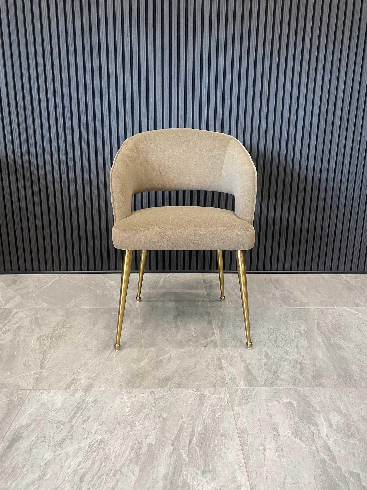 Bella Chair | Brown Mocha Fabric
