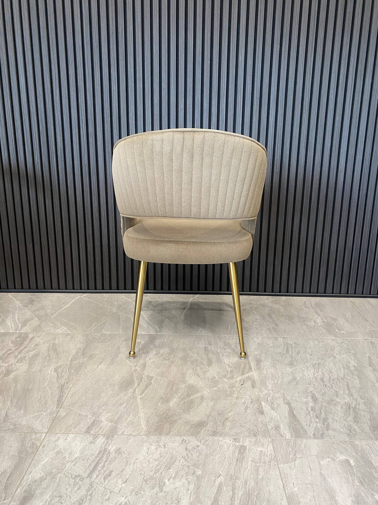 Bella Chair | Brown Mocha Fabric