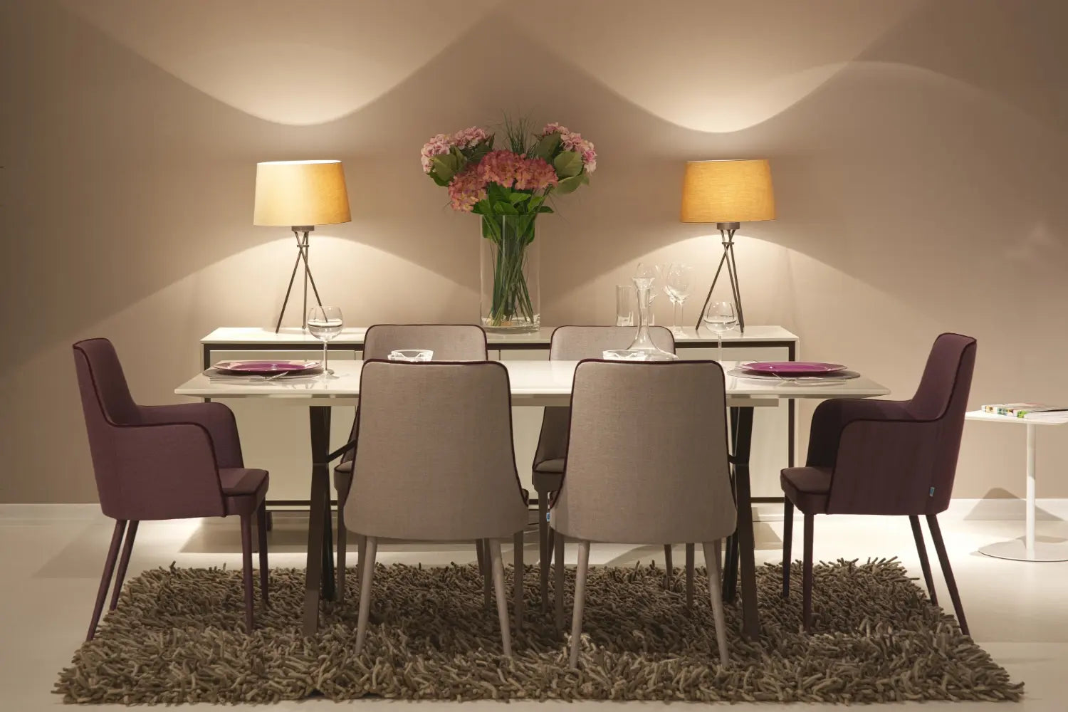 What Makes Luxury Dining Chairs Different from Regular Chairs?