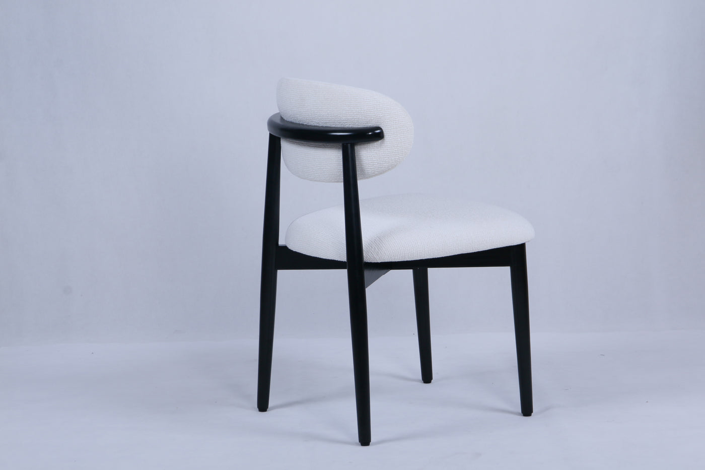Magnus Chair | Black Wood - White Fabric