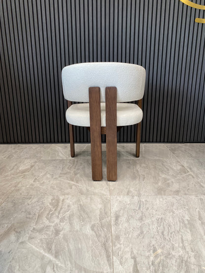 Tisorie Chair | Walnut - Boucle Fabric