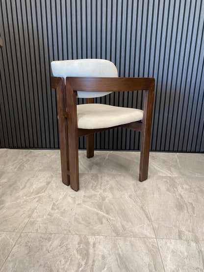 Ebony Chair | Walnut - Velvet Fabric