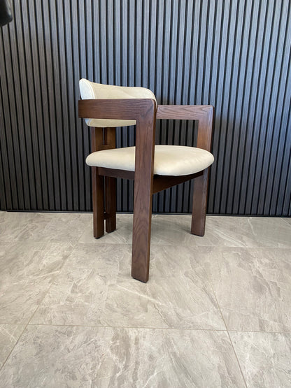 Ebony Chair | Walnut - Velvet Fabric