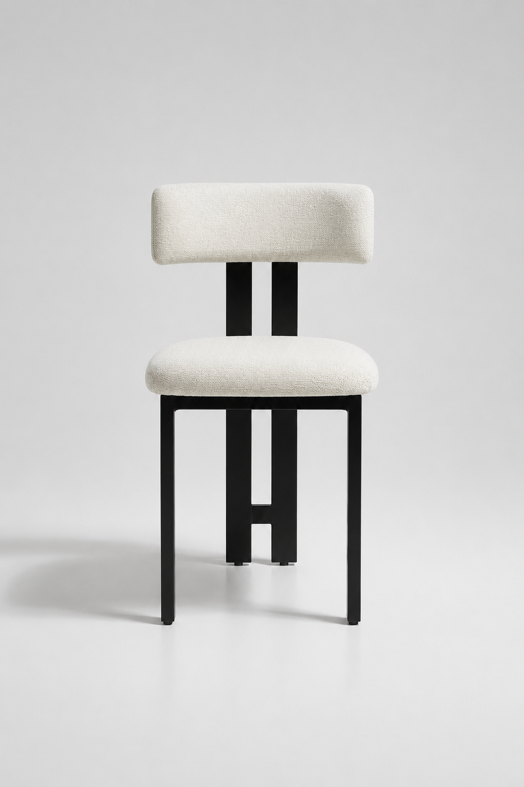 Arista Chair | Black Wood - Offwhite Linen