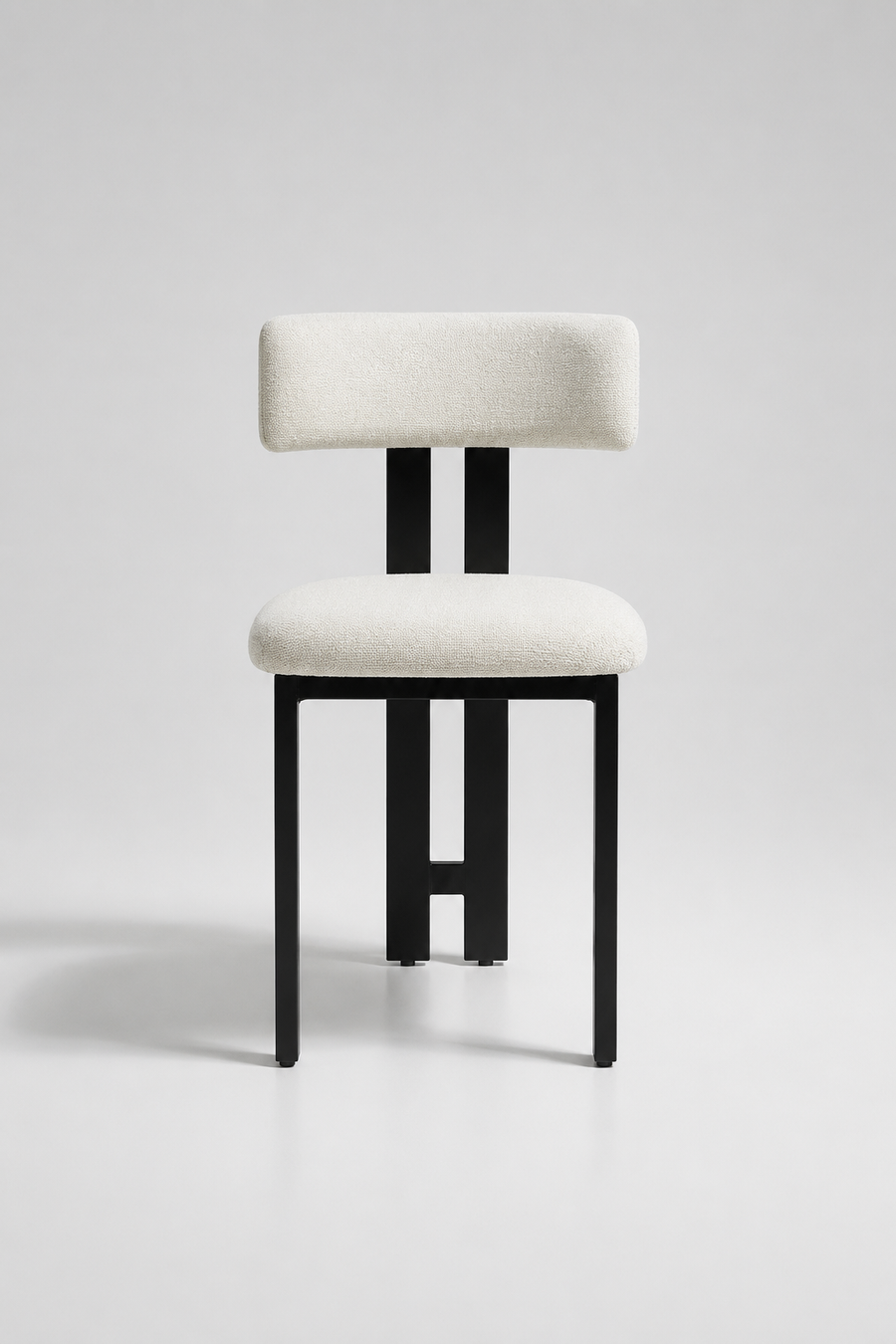 Arista Chair | Black Wood - Offwhite Linen