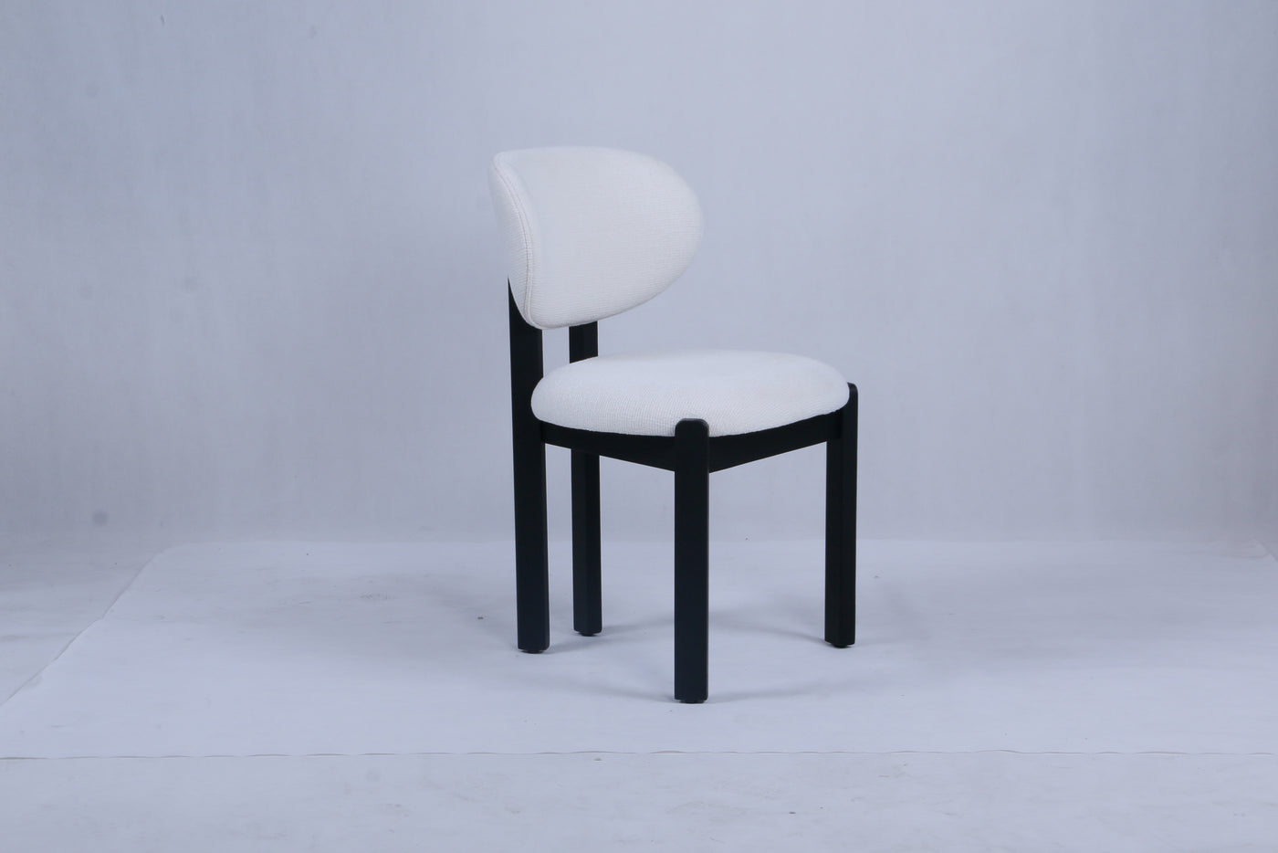 Dove Chair | Black Wood - Offwhite Teddy Fabric