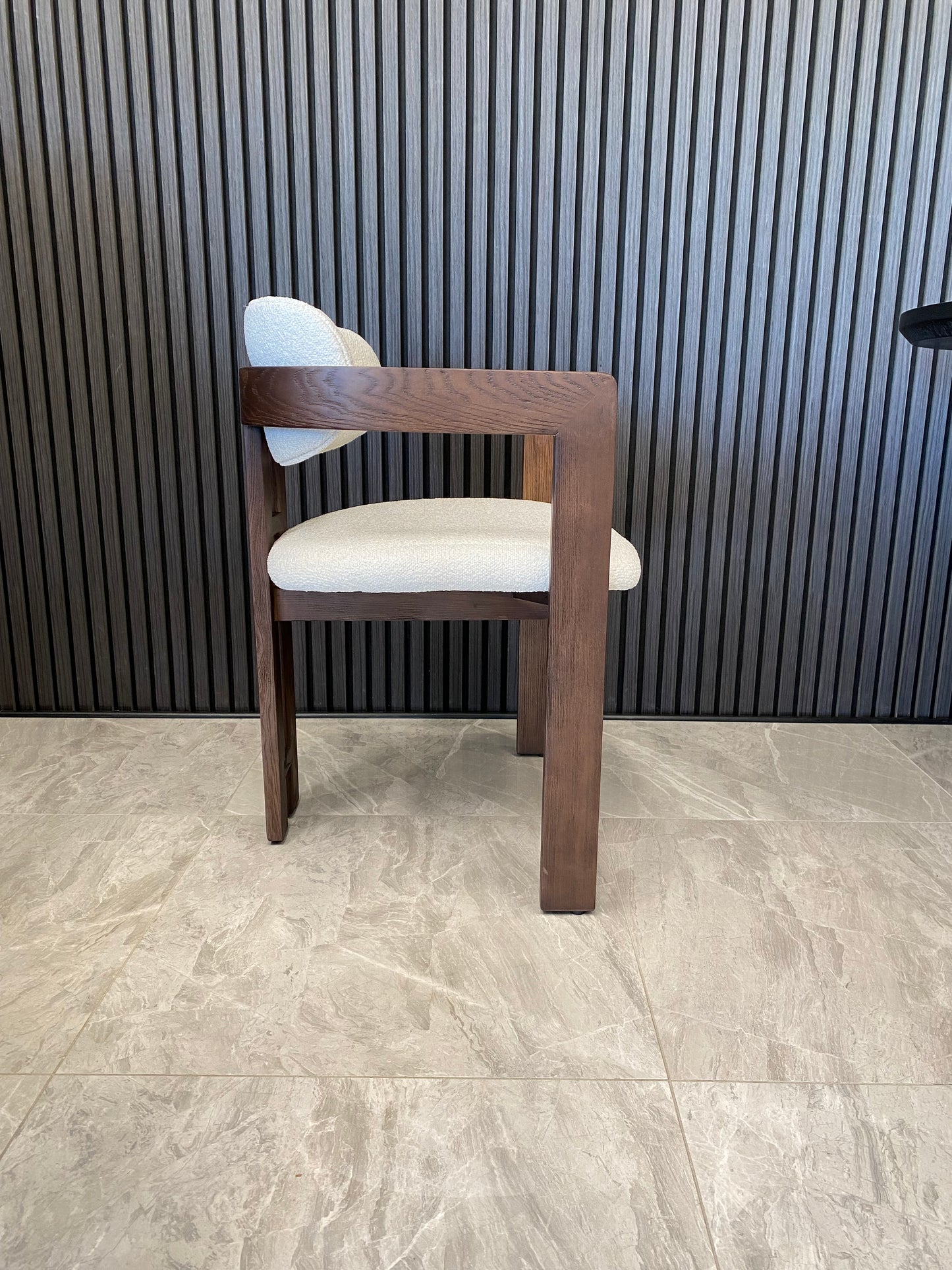 Ebony Chair | Walnut - Boucle Fabric